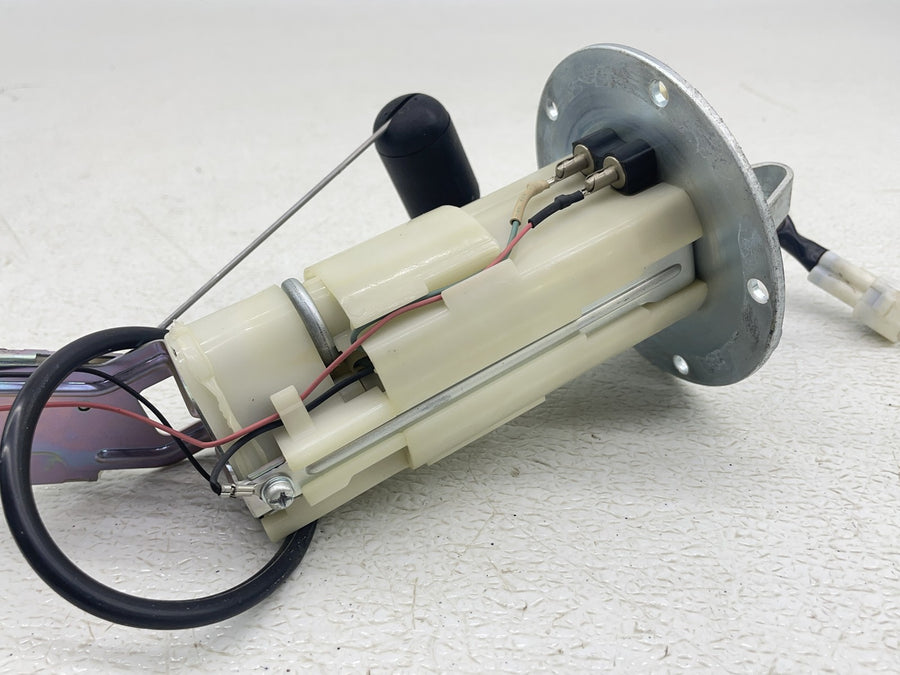 11-26 SUZUKI GSXR600 GSXR750 FUEL PUMP GAS PETROL SENDER UNIT 15100-14J01