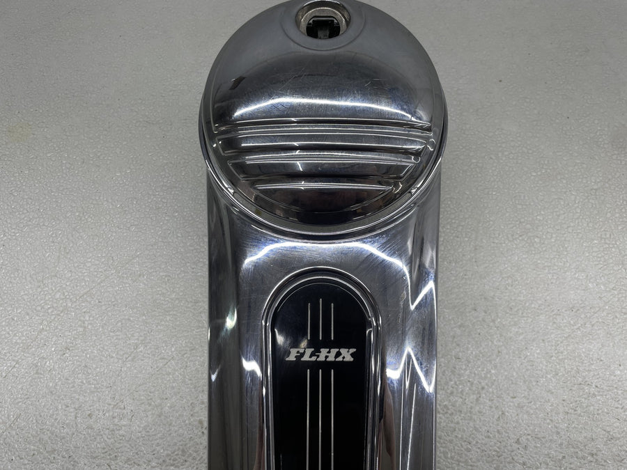 07-11 HARLEY-DAVIDSON STREET GLIDE FLHX GAS TANK CAP COVER TRIM PANEL COWL