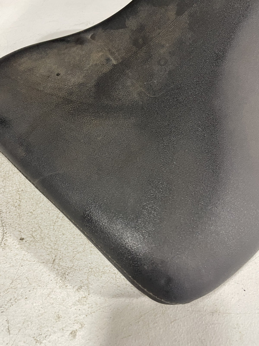 01-02 SUZUKI GSXR1000 FRONT DRIVERS SEAT PAD SADDLE PILLION 45100-35F00-R42