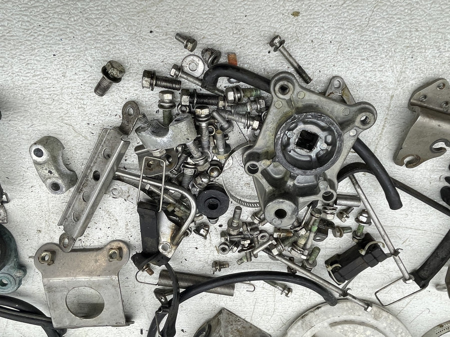 92-97 KAWASAKI JET SKI 750 SS PARTS HARDWARE MOUNT COLUMN CAP OIL STICK MOUNT