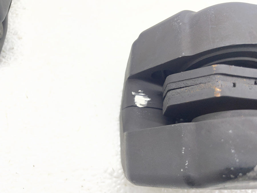 13 HARLEY-DAVIDSON ROAD GLIDE CVO CUSTOM RIGHT LEFT FRONT BRAKE CALIPERS PAIR