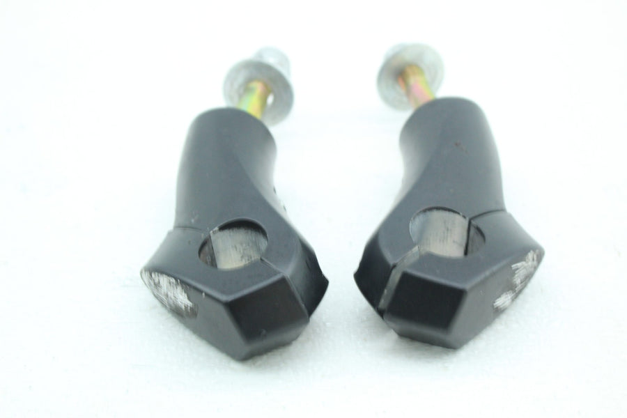 15-17 VICTORY GUNNER HANDLEBAR RISERS RISER CLAMP SET