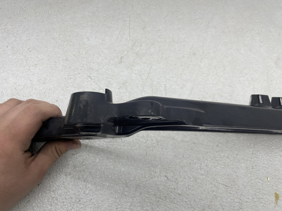 18-23 HARLEY-DAVIDSON STREET BOB MUFFLER EXHAUST PIPE BRACKET MOUNT