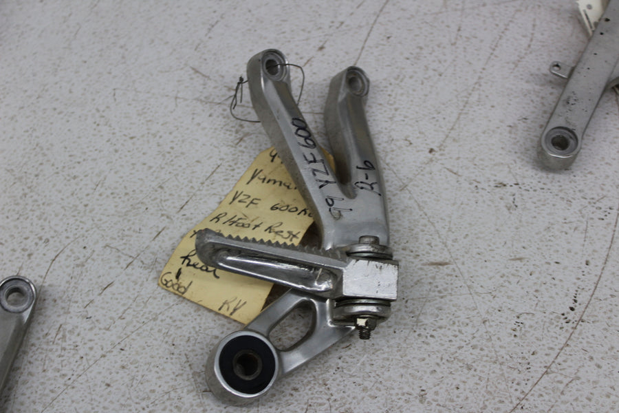 YAMAHA PEGS & BRACKETS YZF600
