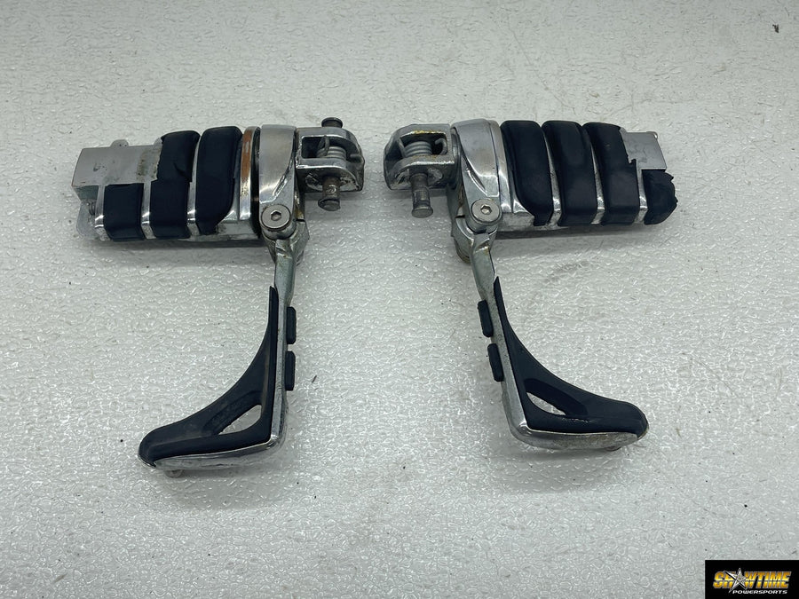 2012 SUZUKI BOULEVARD M109R FRONT FOOT RESTS PEGS STEPS SET PAIR