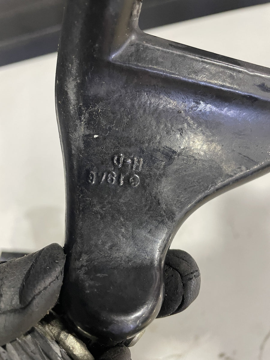 04-08 HARLEY-DAVIDSON SPORTSTER 1200 REAR PASSENGER FOOT STEP PEG