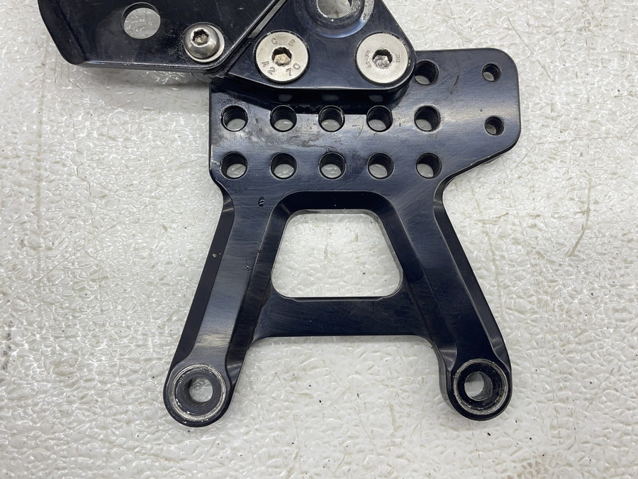 00-01 HONDA RVT1000R RC51 AFTER MARKET REARSET REAR FOOT PEGS SET BRAKE MASTER