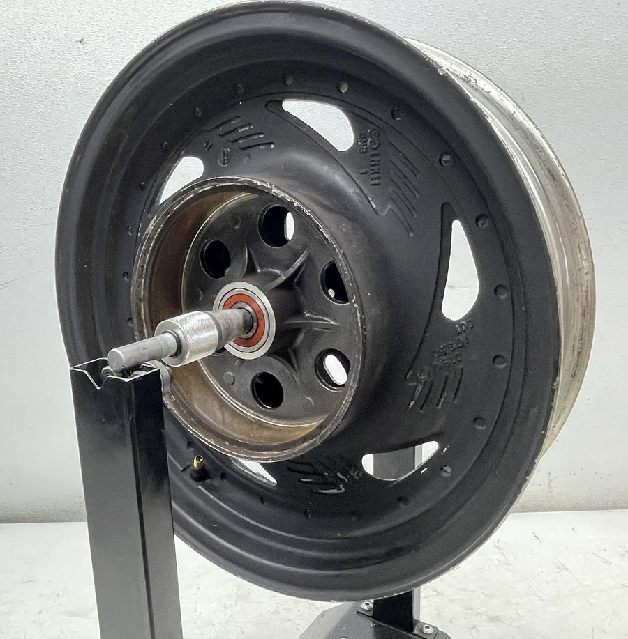 97-04 SUZUKI MARAUDER 800 VZ800 REAR BACK WHEEL RIM STRAIGHT