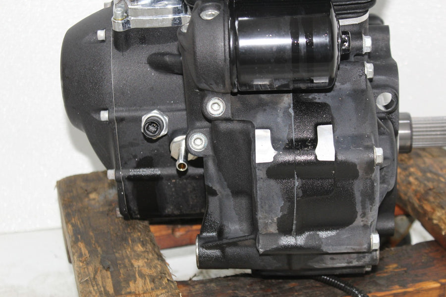 18-20 HARLEY-DAVIDSON STREET BOB FXBB 107CI ENGINE MOTOR HEAD MILWAUKEE M8