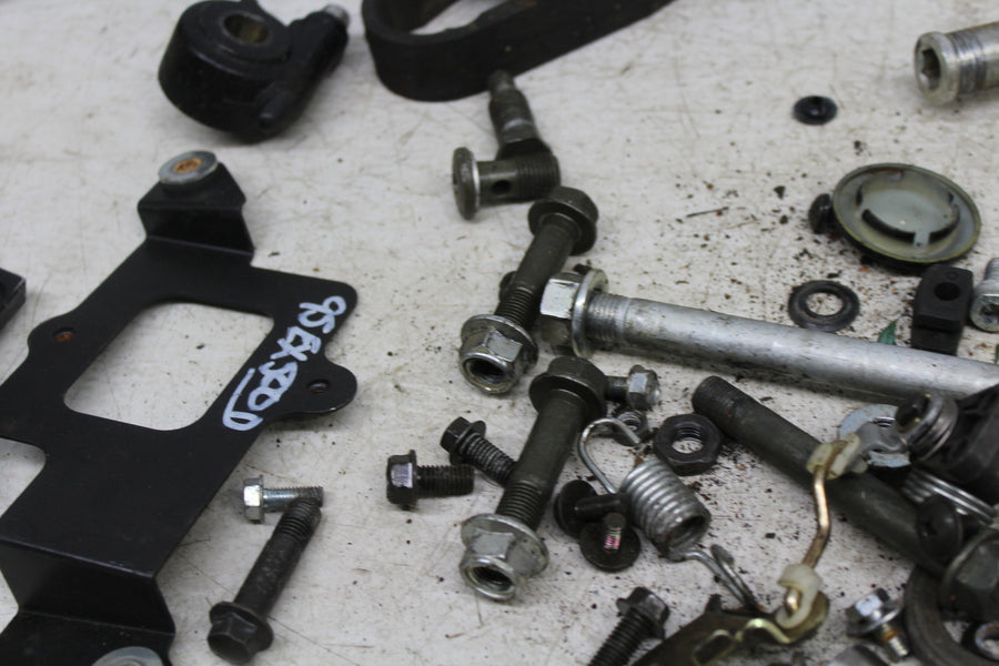 94-96 KAWASAKI NINJA 500 EX500D PARTS HARDWARE NUTS BOLTS HORN BRACKET MOUNT
