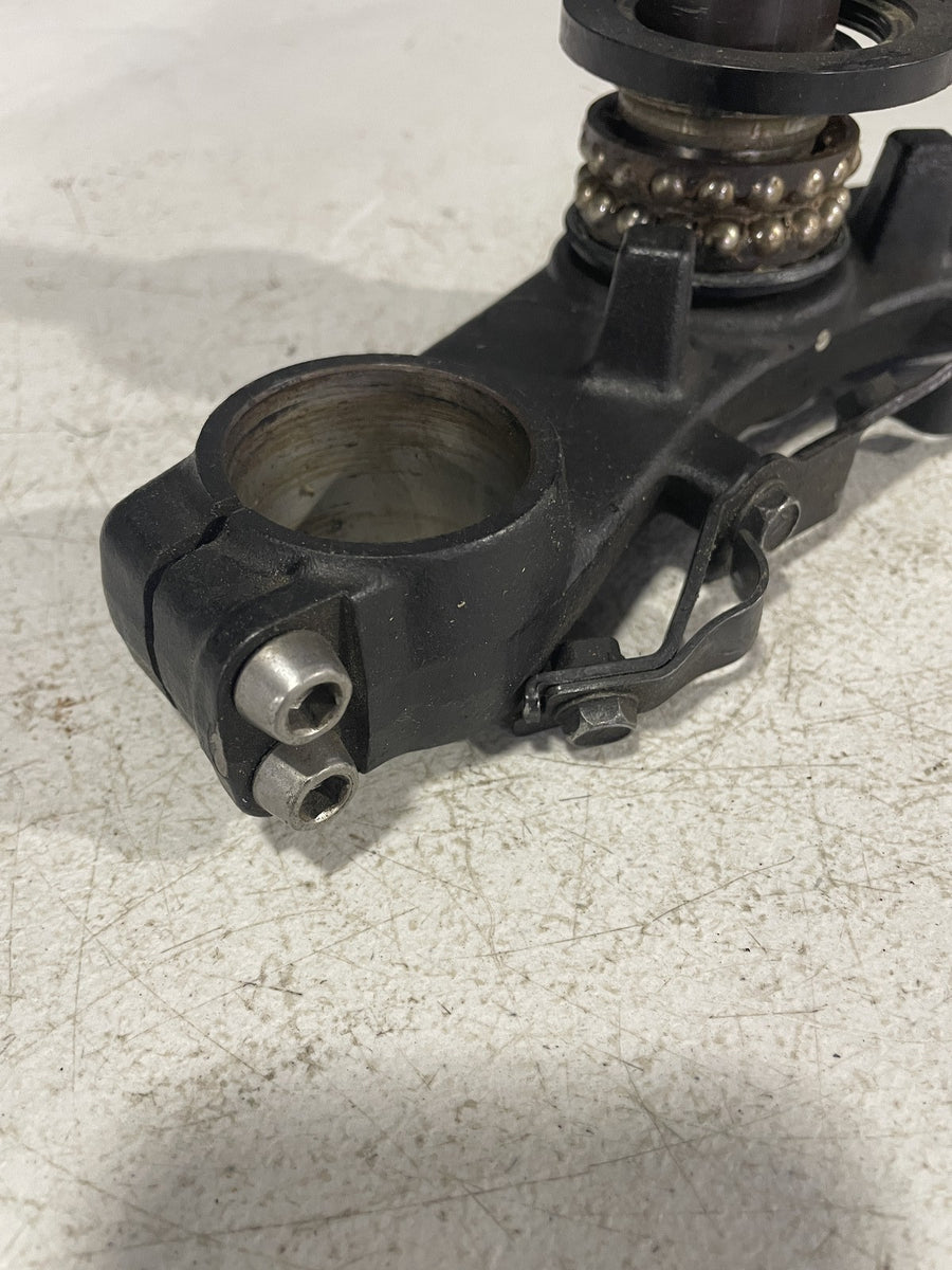 09-11 KAWASAKI NINJA 650 EX650 FRONT FORKS CLAMP LOWER TRIPLE TREE STEM