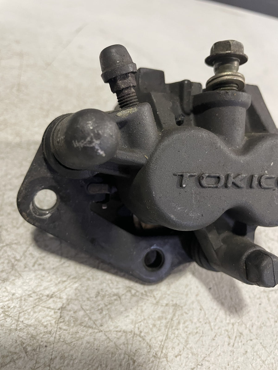 99-02 SUZUKI SV650 RIGHT LEFT FRONT BRAKE CALIPER SET PAIR CALIPERS