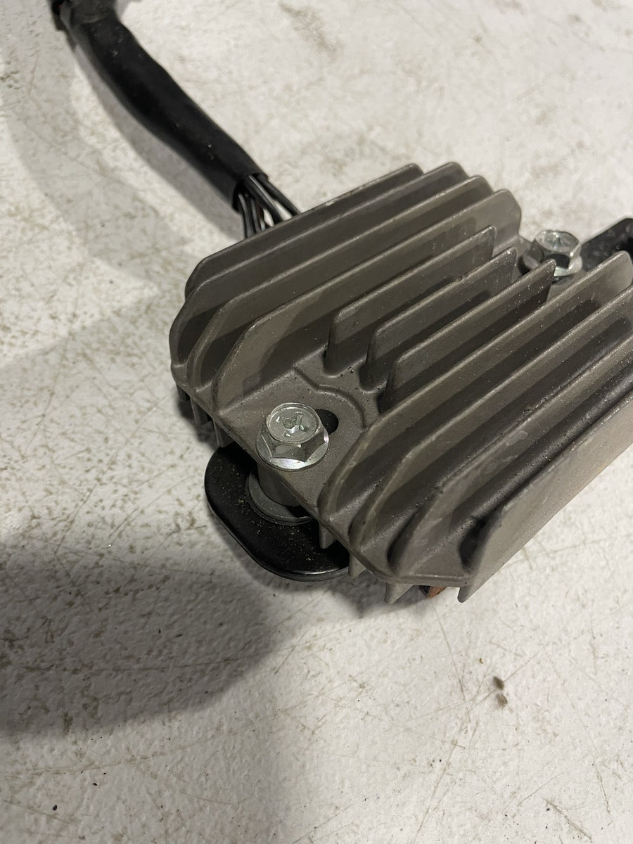 06-07 SUZUKI GSXR750 RECTIFIER VOLTAGE REGULATOR