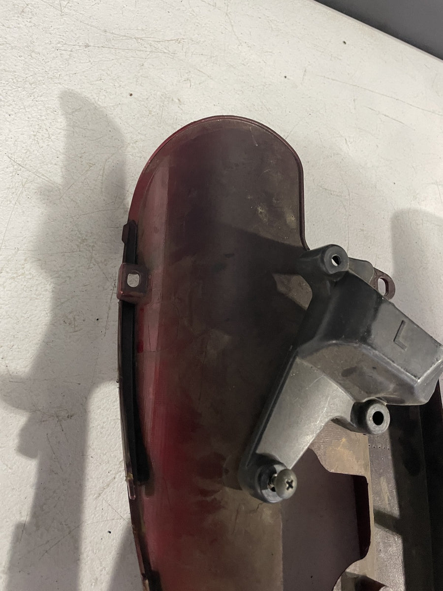 04-06 YAMAHA YZF R1 REAR BACK TAIL UNDERTAIL FAIRING COWL FENDER
