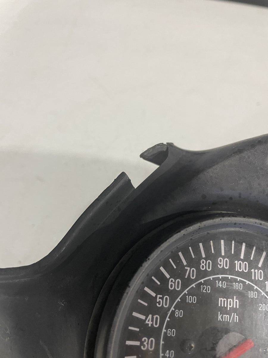 99-04 TRIUMPH SPRINT ST 955 SPEEDO TACH GAUGES DISPLAY CLUSTER SPEEDOMETER TRIM