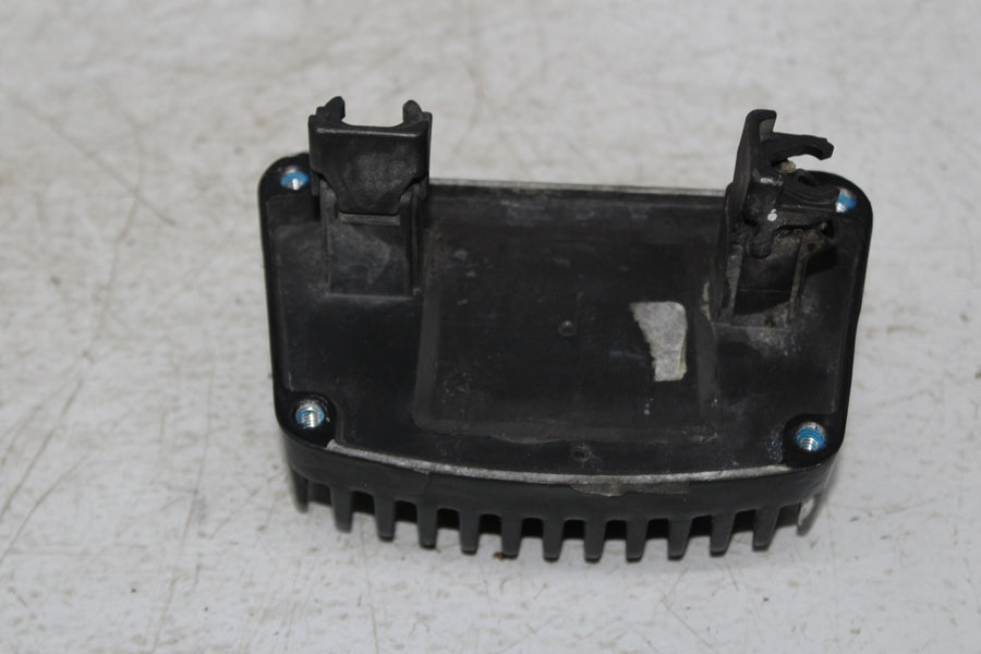 18-23 HARLEY-DAVIDSON ELECTRA GLIDE ULTRA RECTIFIER VOLTAGE REGULATOR (READ)