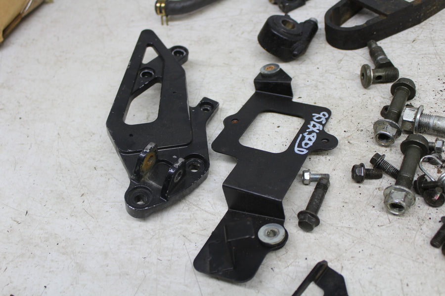 94-96 KAWASAKI NINJA 500 EX500D PARTS HARDWARE NUTS BOLTS HORN BRACKET MOUNT
