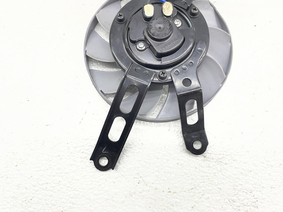 18-21 YAMAHA MT-10 ENGINE LEFT RIGHT RADIATOR COOLING FANS SET PAIR