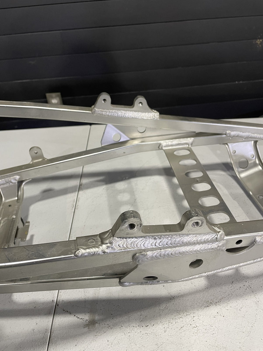 99-02 YAMAHA YZF R6 REAR BACK TAIL SUBFRAME SUB FRAME
