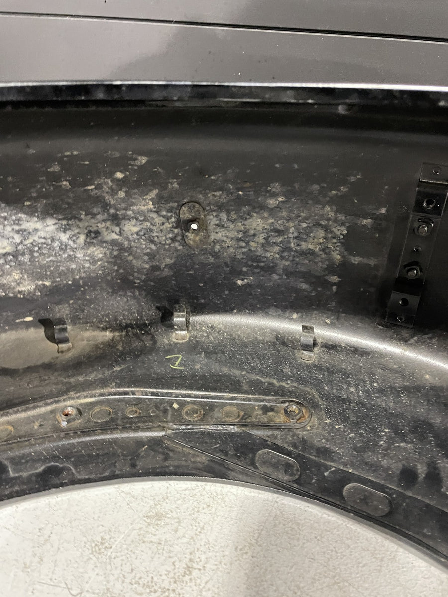 05-08 KAWASAKI VULCAN 1600 REAR BACK WHEEL FENDER MUD GUARD