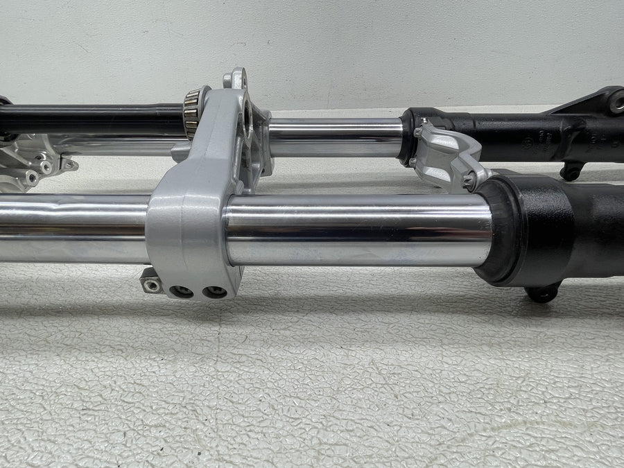 09-14 BMW F800R FRONT FORKS SHOCK SUSPENSION TRIPLE TREE STRAIGHT