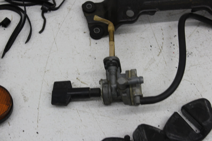 97 SUZUKI BANDIT 600 GSF600S PARTS AND HARDWARE NUTS BOLTS IGNITION ENGINE
