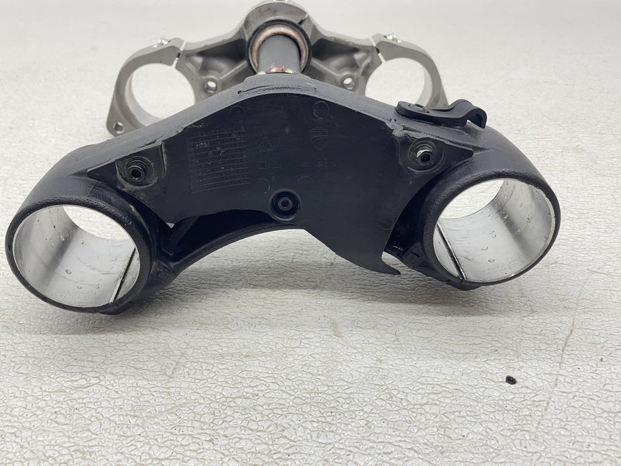 21-24 DUCATI SUPERSPORT 950 S FRONT FORKS CLAMP LOWER TRIPLE TREE STEM
