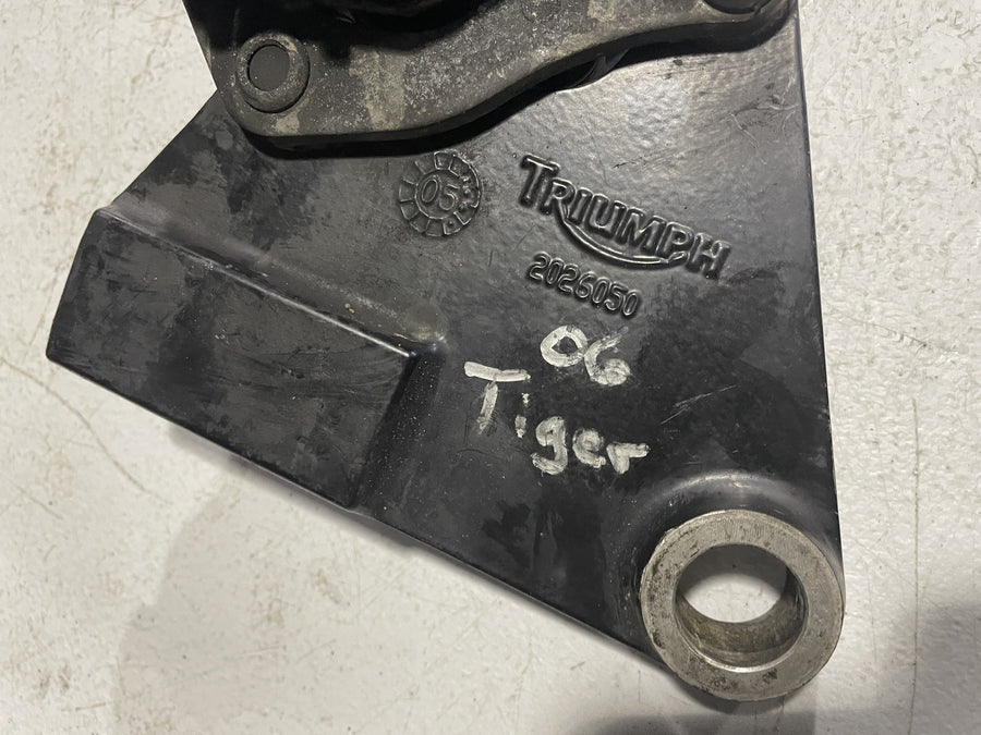 2006 TRIUMPH TIGER REAR BACK BRAKE CALIPER W MOUNT BRACKET