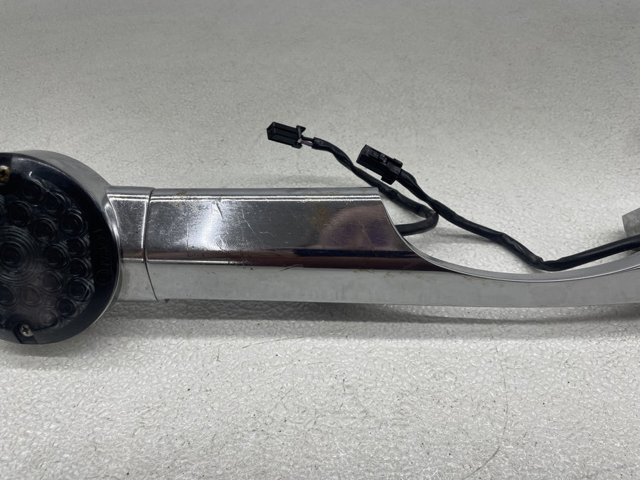 07-11 HARLEY-DAVIDSON ELECTRA GLIDE CLASSIC FLHTC REAR BACK TURN SIGNAL BAR