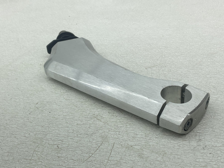 2012 SUZUKI BOULEVARD M109R HANDLEBAR RISERS RISER CLAMP PAIR