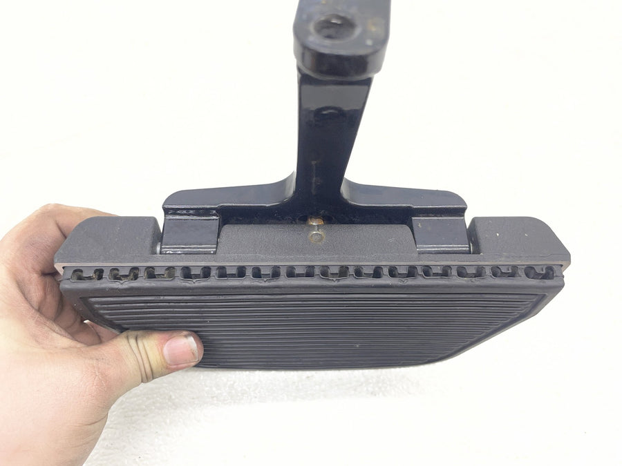 07-11 HARLEY-DAVIDSON STREET GLIDE FLHX REAR PASSENGER FLOORBOARDS SET PAIR
