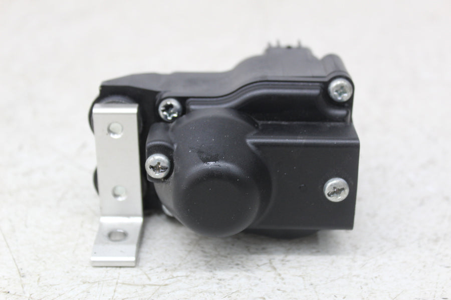 20-24 YAMAHA YZF R1 EXHAUST VALVE SERVO MOTOR