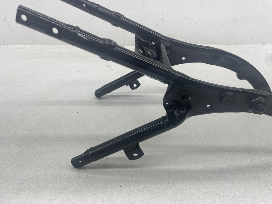07-11 HARLEY-DAVIDSON ELECTRA GLIDE CLASSIC FLHTC REAR BACK FENDER SUPPORT FRAME