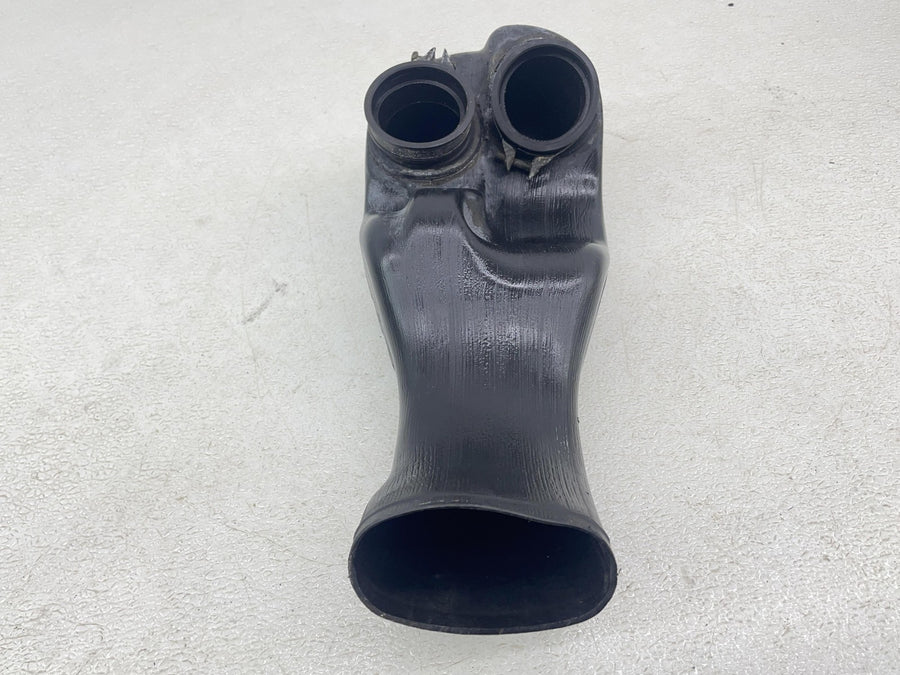 83 HONDA SHADOW 750 VT750 AIR INTAKE DUCT
