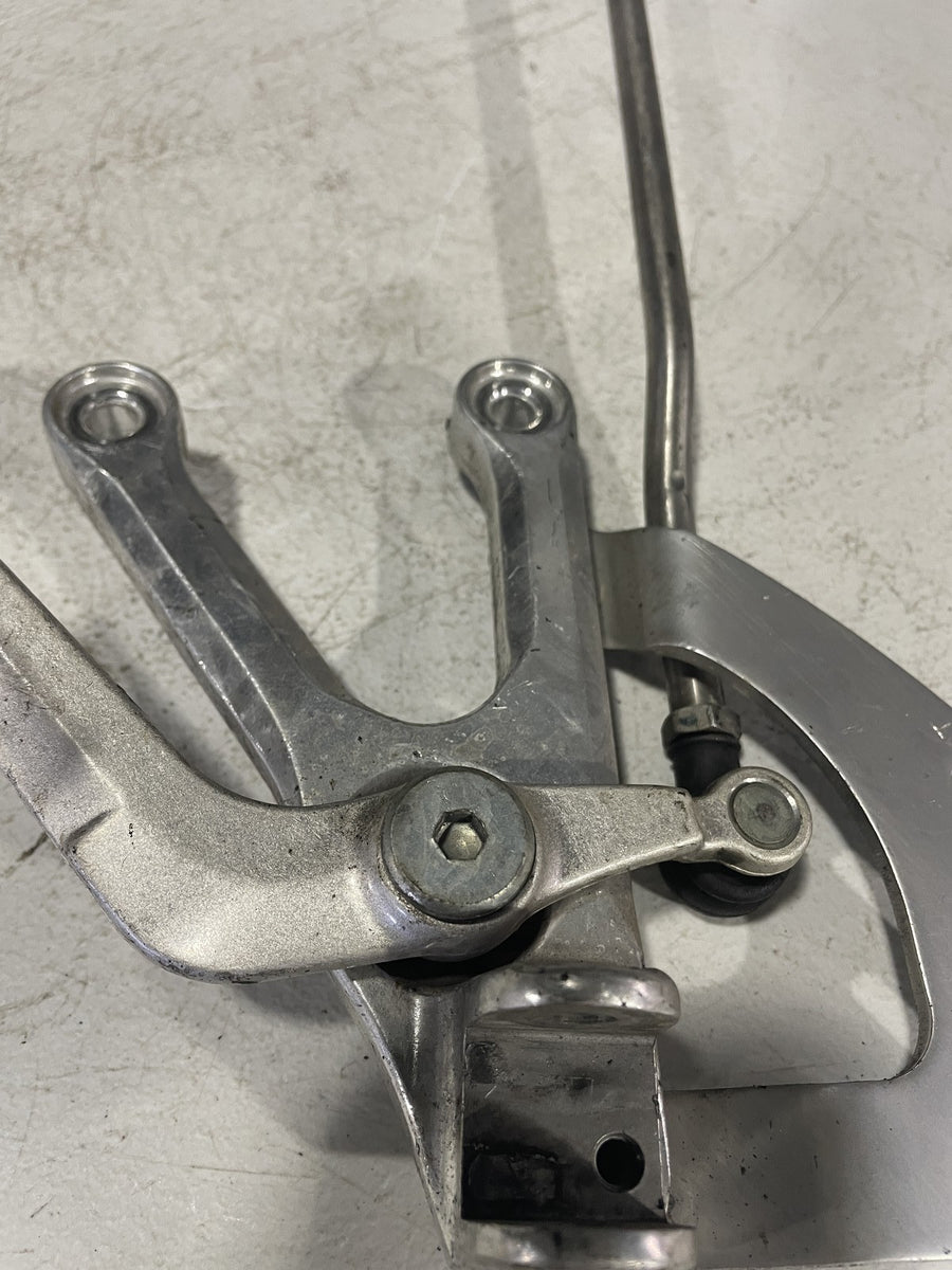 03-05 YAMAHA YZF R6/YZF R6S LEFT REARSET REAR SET FOOT PEG W SHIFTER AND LINKAGE