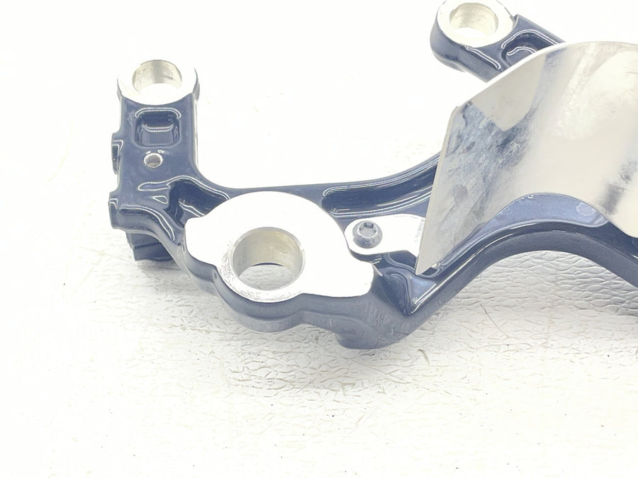 25-26 HARLEY-DAVIDSON NIGHTSTER RH975 FRAME MOUNT BRACKET PAIR