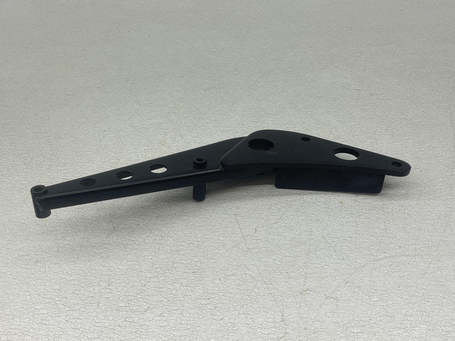 2012 SUZUKI BOULEVARD M109R LEFT RIGHT REAR BACK FENDER SUPPORT BRACKET MOUNTS