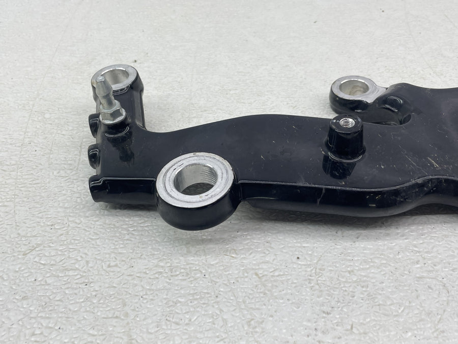 23-25 HARLEY-DAVIDSON NIGHTSTER RH975S LEFT RIGHT FRAME COVER SUPPORT BRACKETS