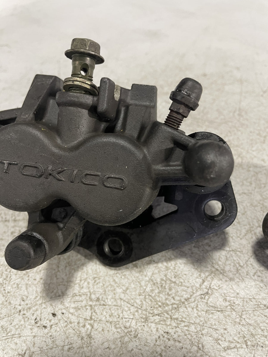 99-02 SUZUKI SV650 RIGHT LEFT FRONT BRAKE CALIPER SET PAIR CALIPERS