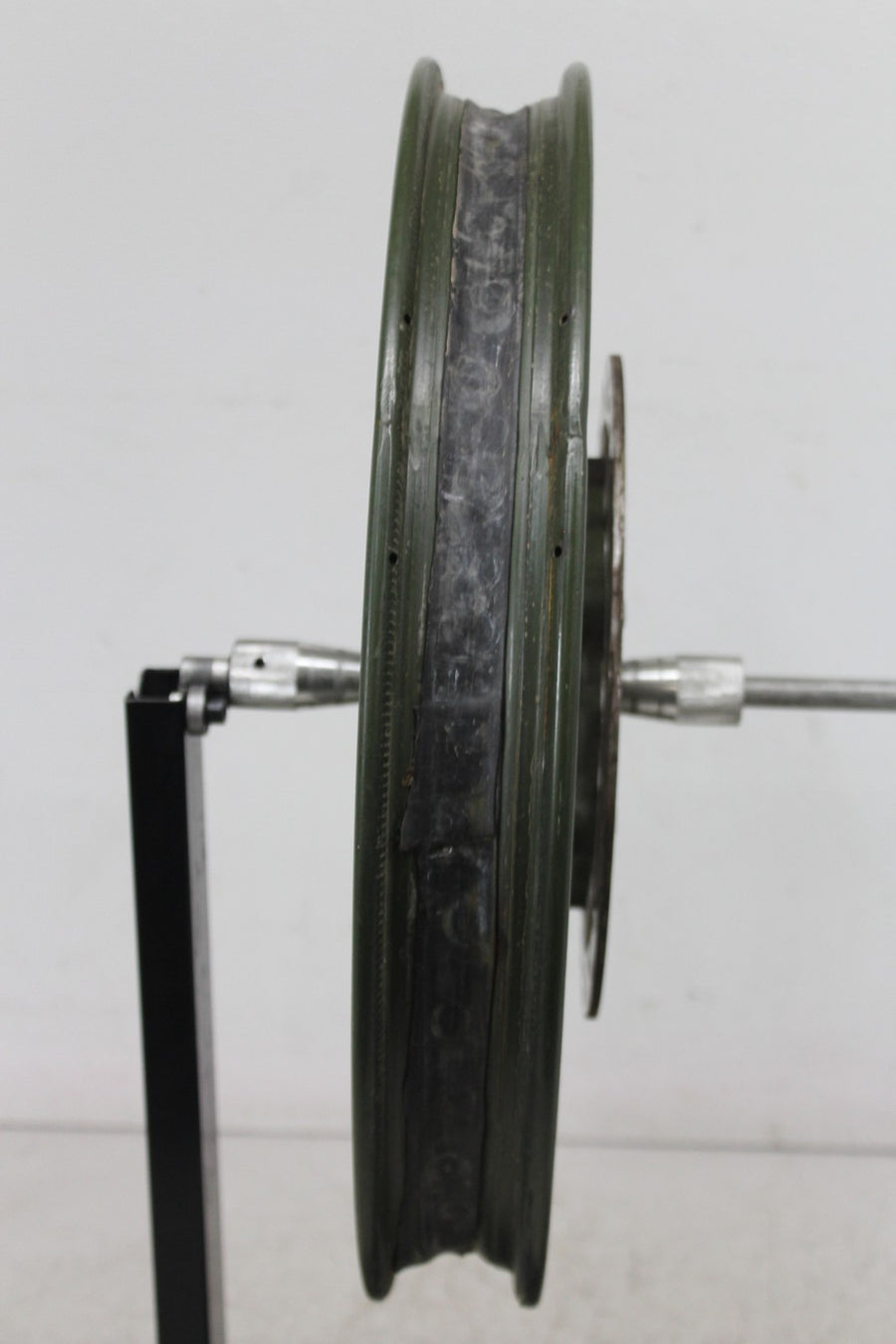 14 ROYAL ENFIELD BULLET 500 FRONT WHEEL RIM WOBBLE