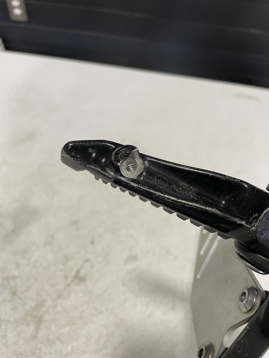 13-18 KAWASAKI NINJA ZX6R LEFT REARSET REAR SET DRIVER FOOT PEG REST STOP