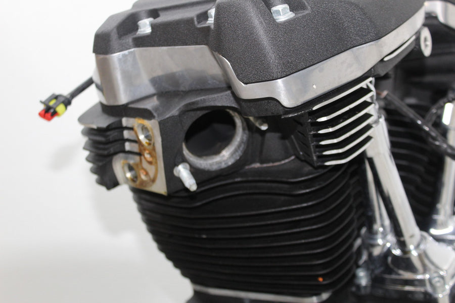 18-20 HARLEY-DAVIDSON STREET BOB FXBB 107CI ENGINE MOTOR HEAD MILWAUKEE M8
