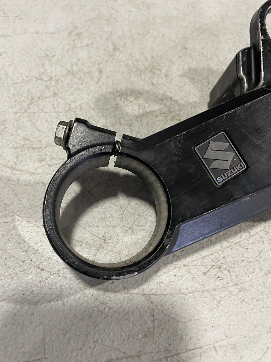 01-03 SUZUKI GSXR600 FORKS UPPER TRIPLE TREE CLAMP
