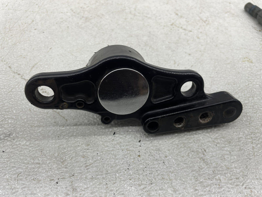 07-11 HARLEY-DAVIDSON STREET GLIDE FLHX REAR SWINGARM PIVOT BOLT MOUNT KIT