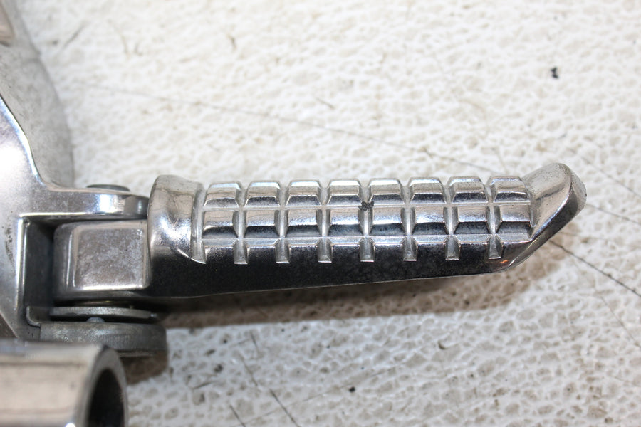 98-99 KAWASAKI ZX900C REAR BACK PASSENGER PEG SET PAIR