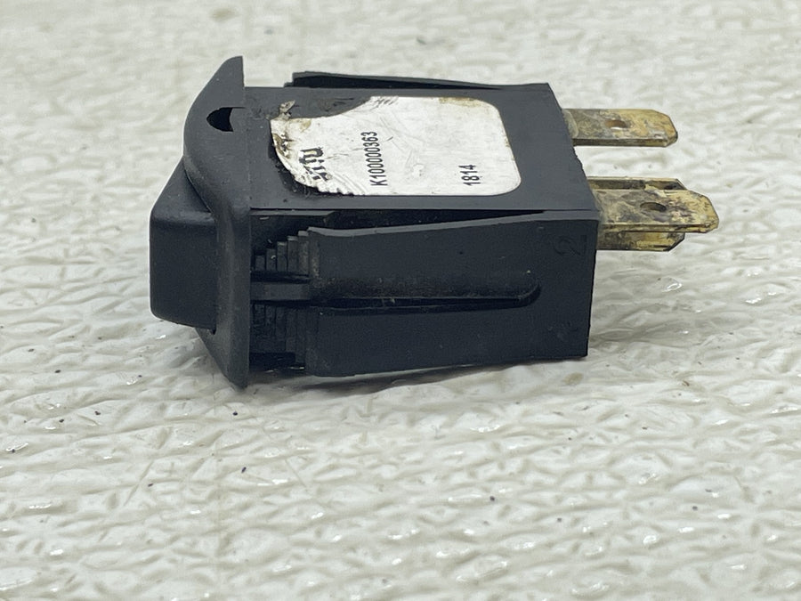 19 POLARIS SLINGSHOT SL INTERIOR LIGHT SWITCH