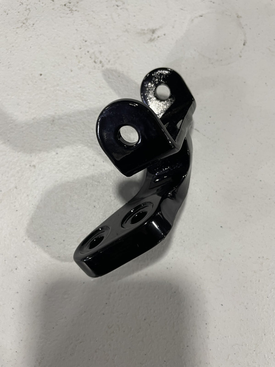 07-08 YAMAHA V STAR 1300 XVS1300A RIGHT FLOORBOARD MOUNT