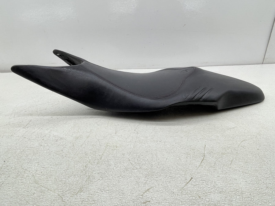 21-24 DUCATI SUPERSPORT 950 S FRONT DRIVERS SEAT PAD SADDLE PILLION