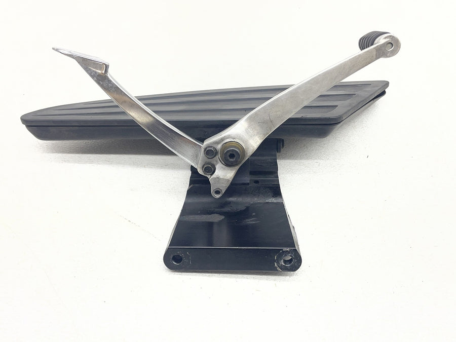 12-17 VICTORY CROSS COUNTRY TOUR LEFT FRONT FOOT REST BOARD STEP SHIFTER