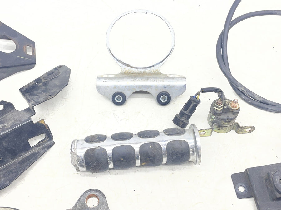 04-06 VICTORY KINGPIN PARTS HARDWARE GAUGE MOUNT BRACKET HORN LINKAGE